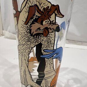 PEPSI Collector Series WILEY E COYOTE ROADRUNNER Slingshot 1976 Warner Bros  gla